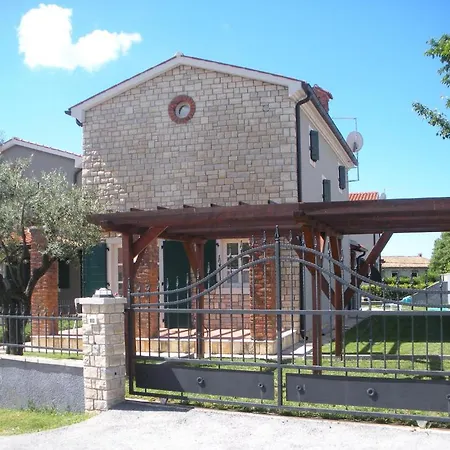 Villa Villa Petra *